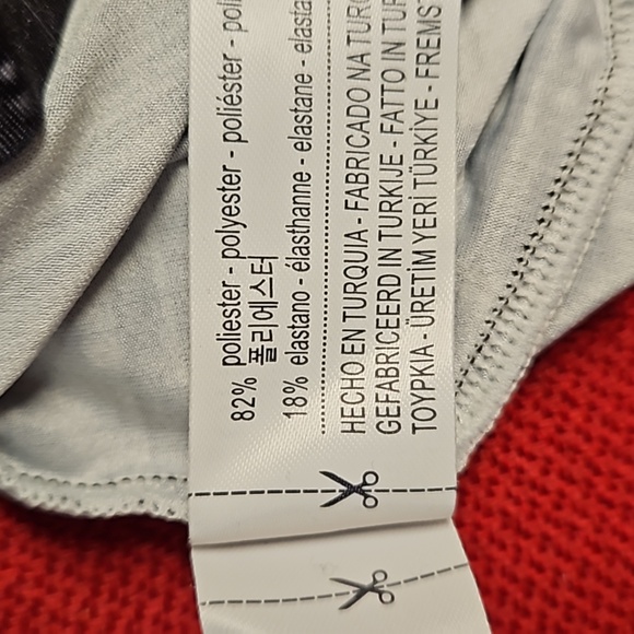 Oysho black and white data space tech abstract graphic print long sleeve top Sm. - Picture 5 of 7